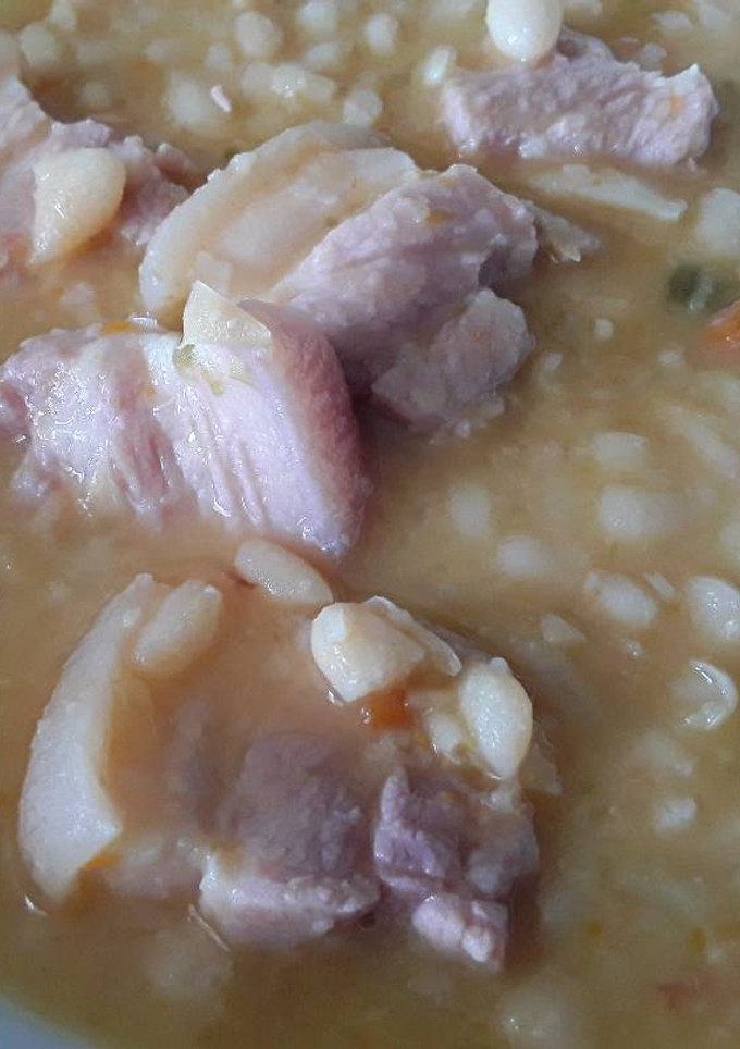 Una foto de Alubias con panceta