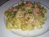 Pasta Alfredo con Camarones