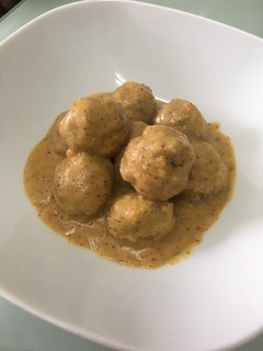 Una foto de Albóndigas en mi salsa
