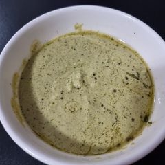 A picture of Peanut chutney for idli dhosa.