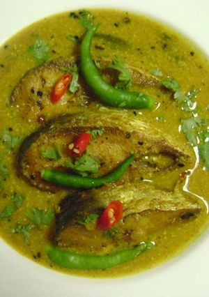 A picture of Aam Shorshe Ilish.