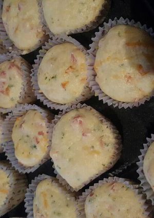 Una foto de Muffins de jamón y queso