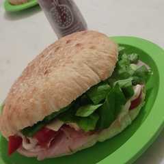 O poză a rețetei Sandwich sățios pentru mic dejun 🥪.