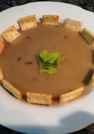 Una foto de Crema de setas del bosque con champiñones