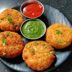 A picture of Aloo poha cutlets.