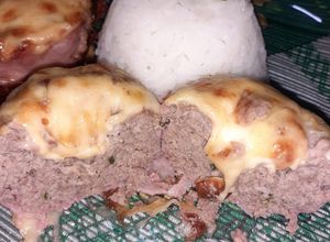 Una foto de Volcán de Carne Molida con Queso