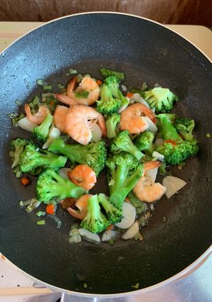 Foto resep Tumis Brokoli Udang simpel