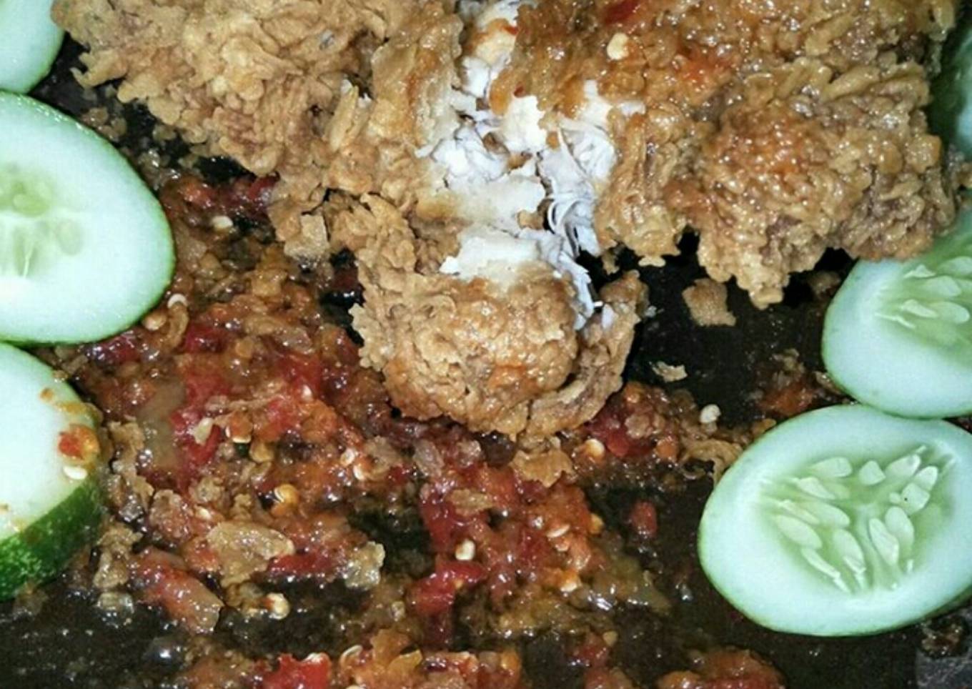Ayam geprek cobek buatan sendiri