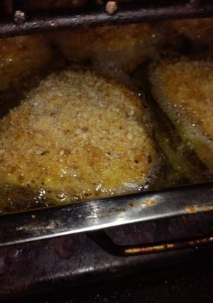 Tepsis rántott csirkecomb recept fotója