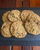 Eggless oat and cereal cookies