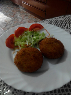 Una foto de コロッケ croquetas japonesas