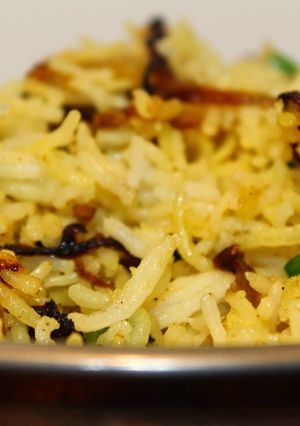 A picture of Aloo and Spring onion rice.