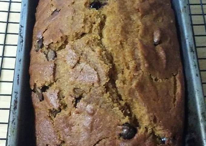 Pumpkin Chocolate Chip Bread