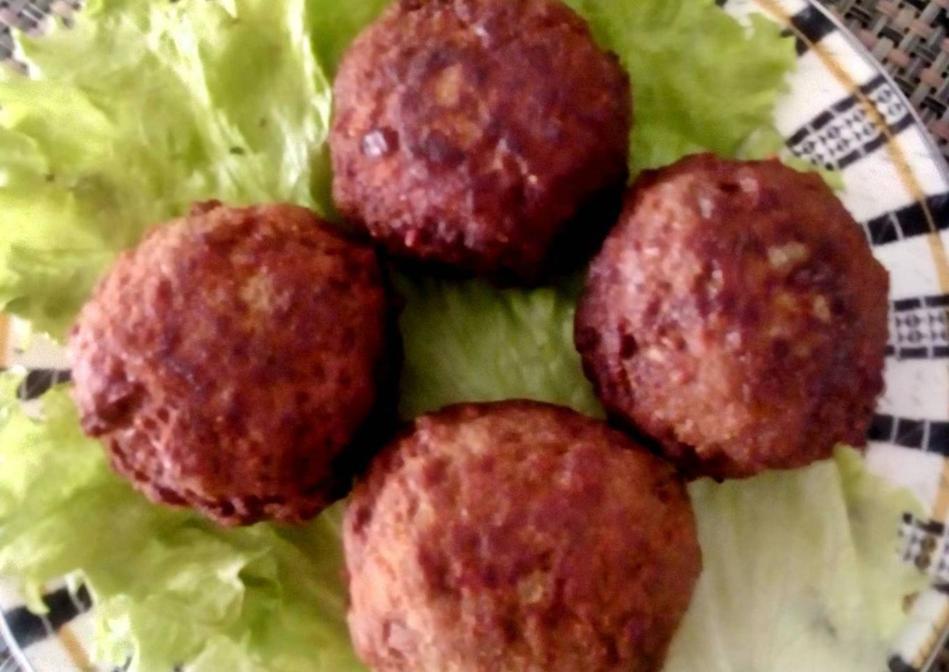 Bolitas de Carne Molida con Huevo