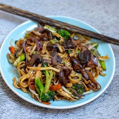 Easy homemade stir fry honey and soy egg noodles with mushrooms A picture of Easy homemade stir fry honey and soy egg noodles with mushrooms.