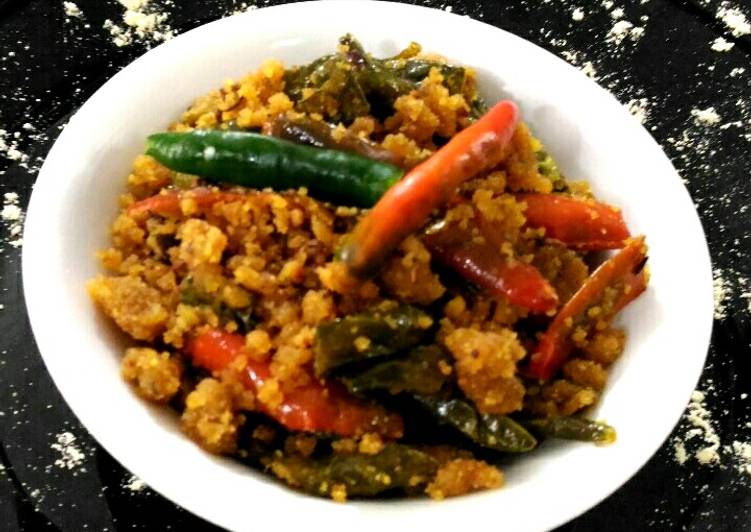 Instant besan and green chilli pickle