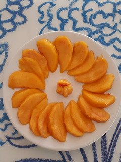 Una foto de 2. Fruta fácil para mayores y pequeños