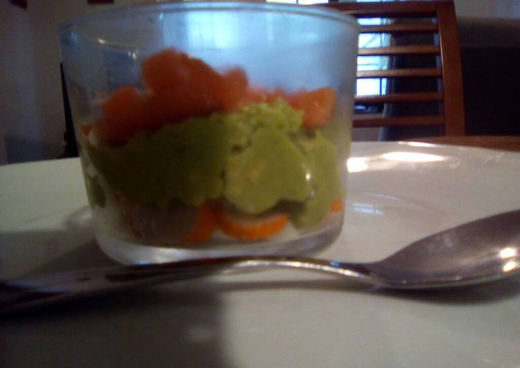 Verrine Saumon Avocat Et Surimi De Drea Cookpad