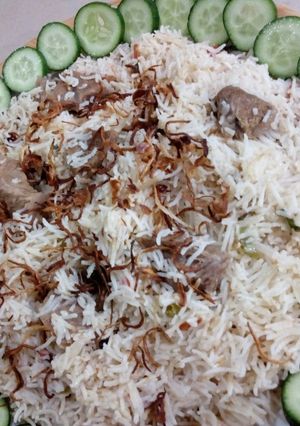 A picture of Beef yakhni pulao.