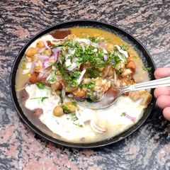 A picture of Chola Samosa Chaat 📌.
