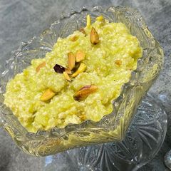A picture of Lauki halwa.