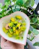 Canh bí đỏ tôm khô nấu bằng nước luộc hến