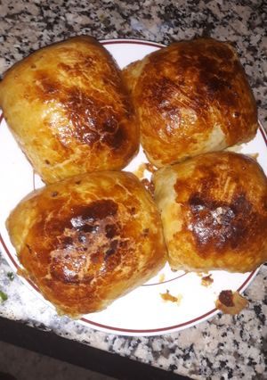 صورة لوصفة بسيطلات بعجينة المسمن و حشوة بسيطة 😋😋