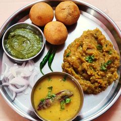 A picture of Litti Chokha.