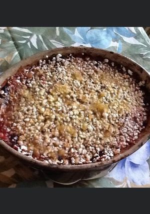 Une photo de Crumble aux cerises du jardin