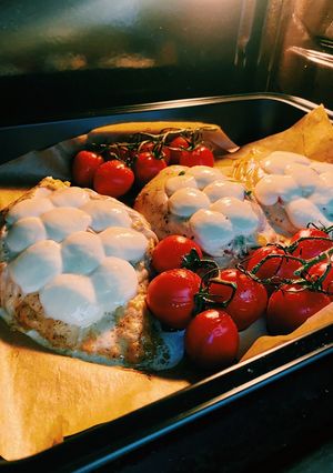 A picture of Chicken stuffed with spinach and mozzarella 🤍.
