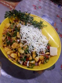 ચીઝ કોર્ન ભેળ(Cheese Corn bhel Recipe in Gujarati) રેસીપી મુખ્ય ફોટો