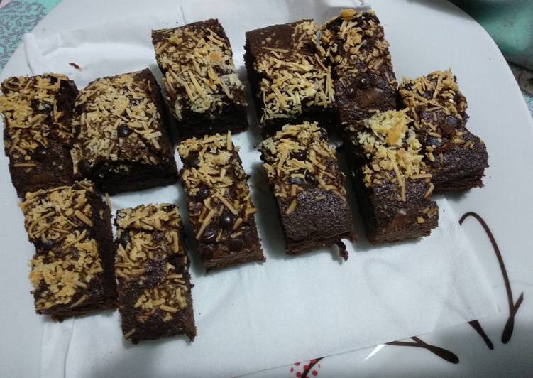 Brownies chocochip keju
