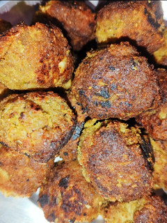 மட்டன் கோலா உருண்டை(mutton kola urundai recipe in tamil) செய்முறை முக்கிய புகைப்படம்