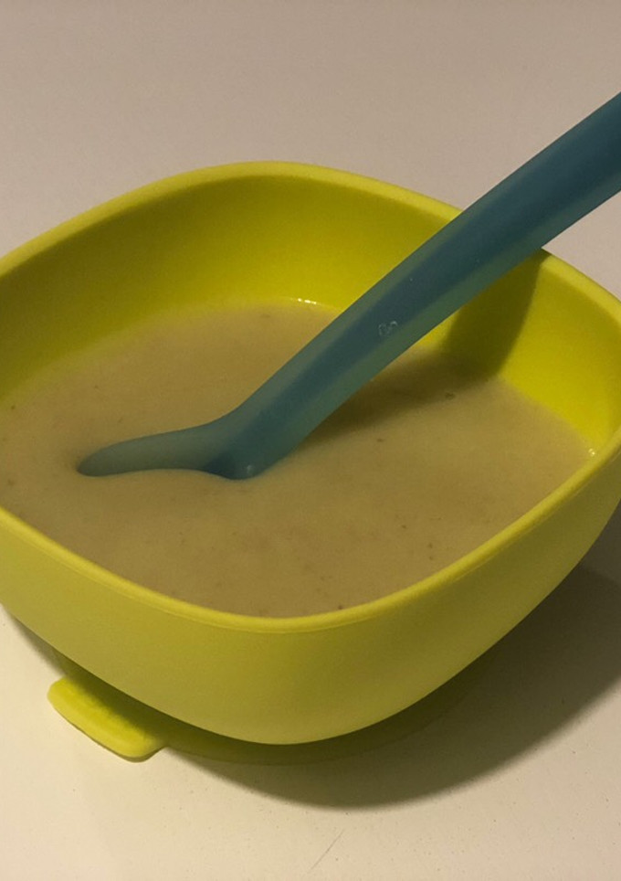 Una foto de Cena para bebés. Puré de calabacín con jamón serrano