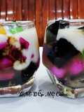 Vietnamese Mixed Sweet Dessert with Grass Jelly (Chè Thập Cẩm Sương Sáo)