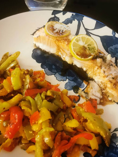 Une photo de Saumon au four au vin blanc