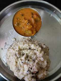 வெண் பொங்கல்(ven pongal recipe in tamil) செய்முறை முக்கிய புகைப்படம்