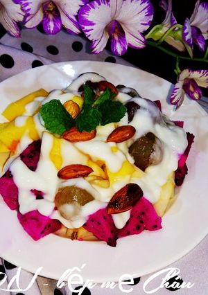 Hình của món Trái cây dầm sữa chua.