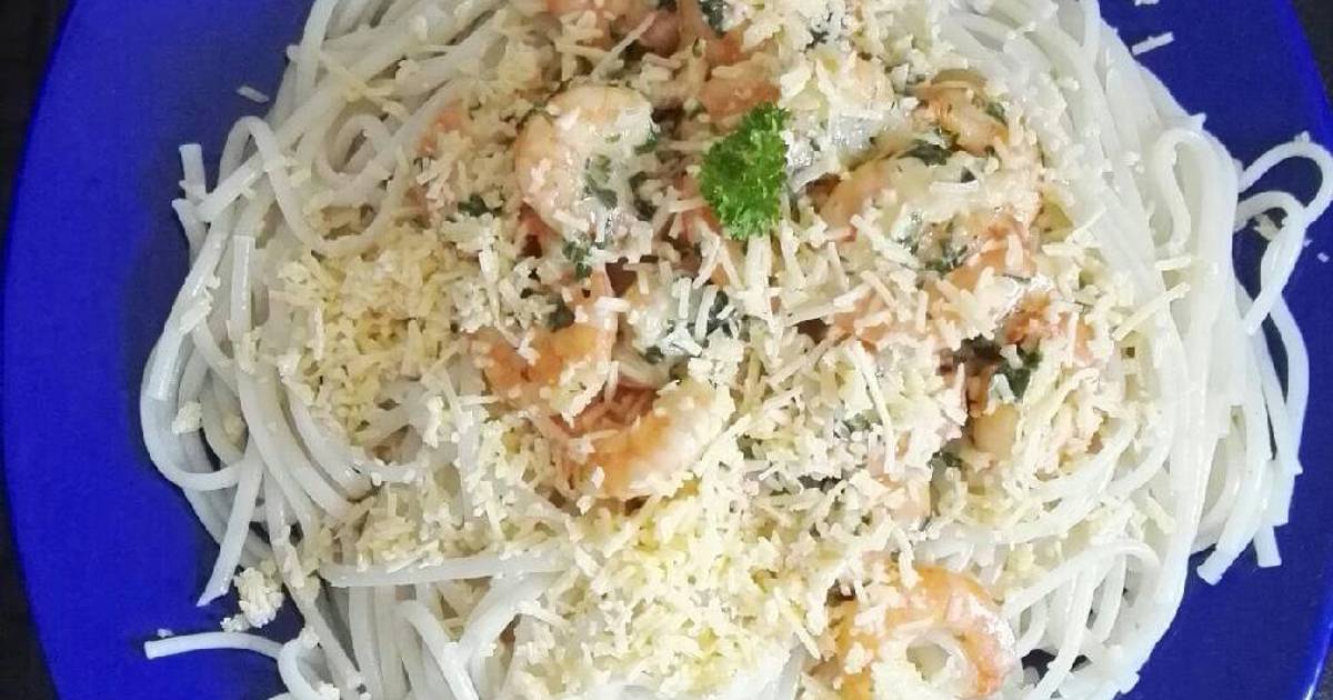 Pastas con camarones y crema de leche Receta de Sory Galvis Barcenas-  Cookpad