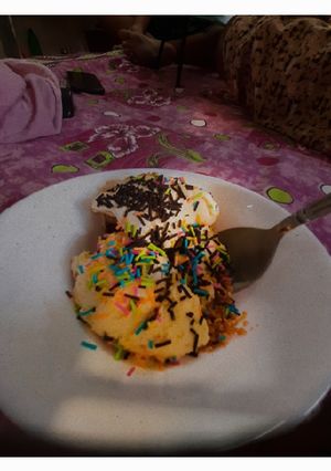 A picture of Best creamy vanilla ice-cream.