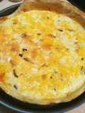 Quiche με μπέικον, cheddar και καραμελωμένα κρεμμύδια
