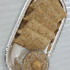A picture of Gajak.