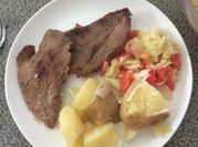 Una foto de bifes de carne saludable