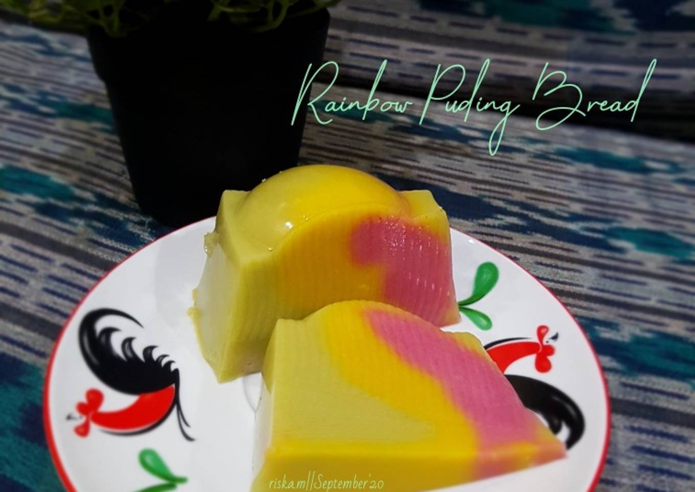Rainbow Puding Bread