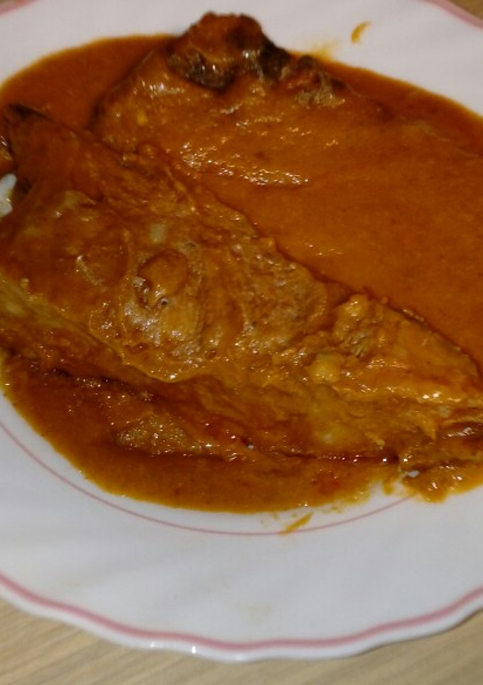 Una foto de Rodaballo en salsa de mejillones