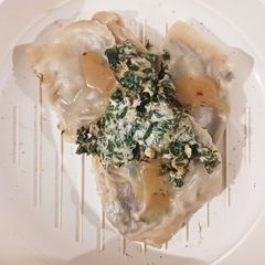 A picture of Ricotta cheese and spinach pockets.
