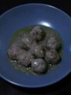 Una foto de Albóndigas en salsa de cebolla