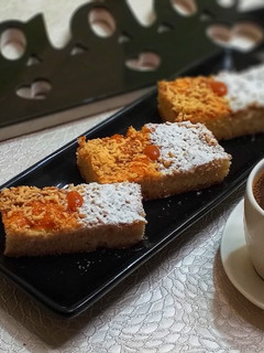 صورة لوصفة حلوة المبروشة (صب الرشاش)