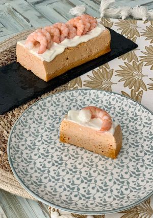Una foto de Pastel frío de atún y surimi