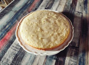 Una foto de Torta de limón 😋🍋✨